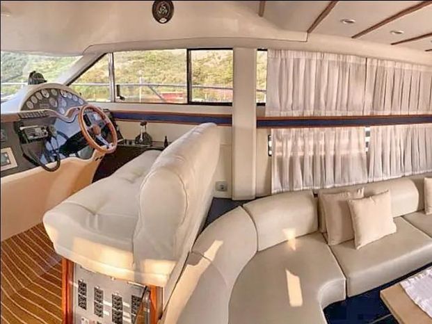 1996 fairline phantom 40 power 9367519 20240426082628888 1 XLARGE