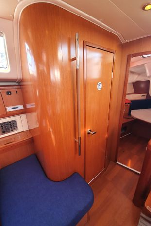 2009 beneteau oceanis 45 sail 9667137 20250128124440649 1 XLARGE