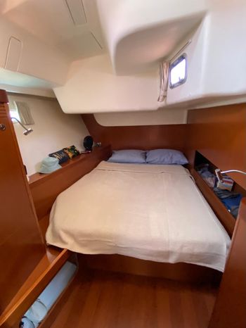 2012 beneteau oceanis 54 sail 9382916 20240508080105215 1 XLARGE