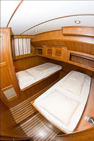 2013 adagio 515 europa power 9365611 20240425141542197 1 XLARGE