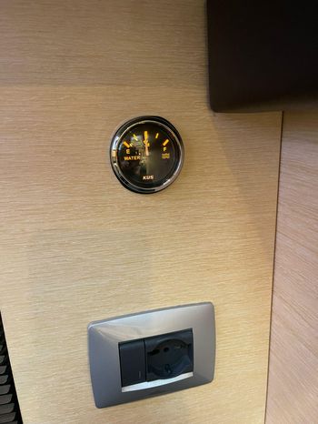 2015 cranchi m 44 ht power 9361502 20240423081334599 1 XLARGE