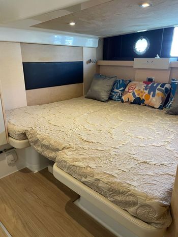 2015 cranchi m 44 ht power 9361502 20240423081348769 1 XLARGE