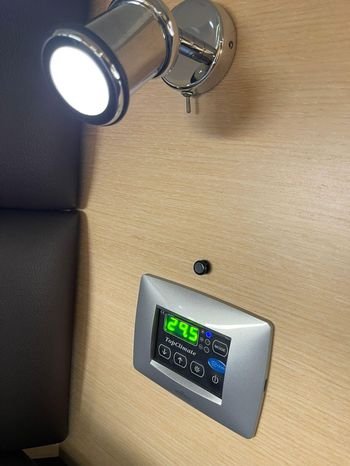 2015 cranchi m 44 ht power 9361502 20240423081413419 1 XLARGE