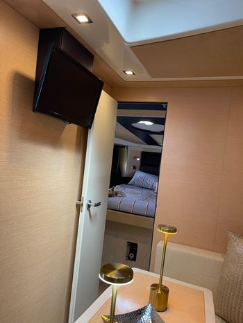 2015 cranchi m 44 ht power 9361502 20240423081458655 1 XLARGE