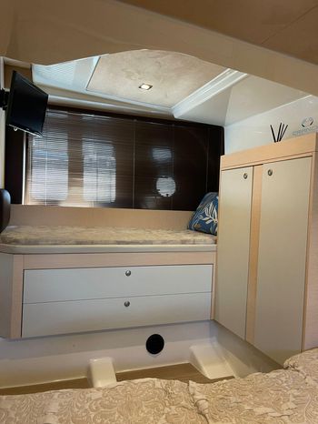 2015 cranchi m 44 ht power 9361502 20240423081625541 1 XLARGE