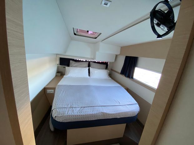 2018 fountaine pajot helia 44 evolution sail 9844990 20250619085238998 1