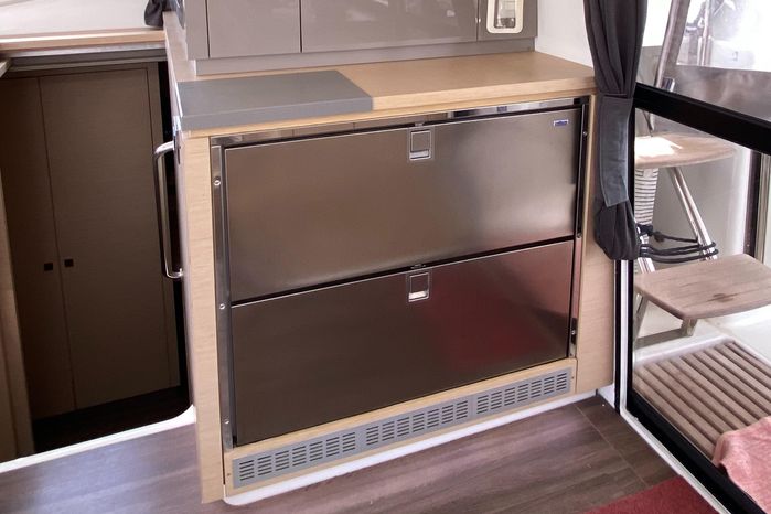 2018 fountaine pajot helia 44 evolution sail 9844990 20250619085328978 1