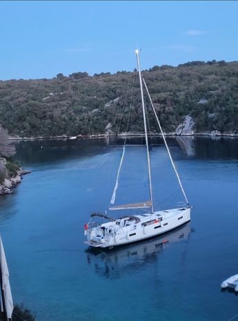 2020 jeanneau sun odyssey 440 sail 9840691 20250617121351765 1