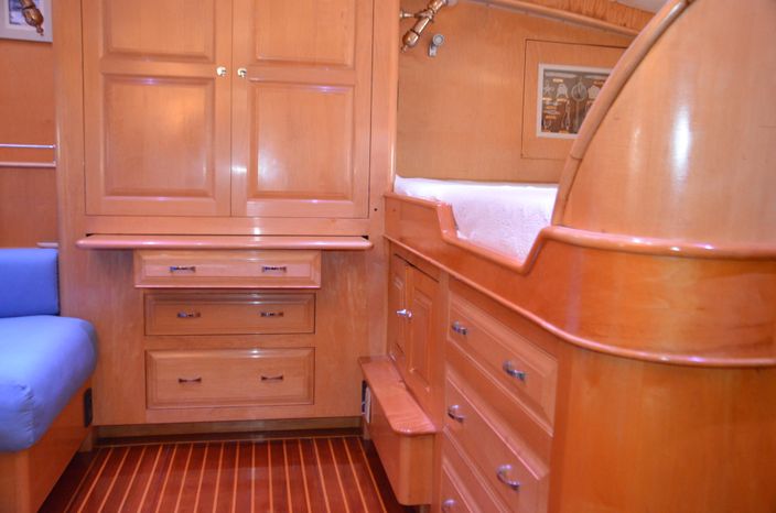 8035871 20211011041739846 1 XLARGE