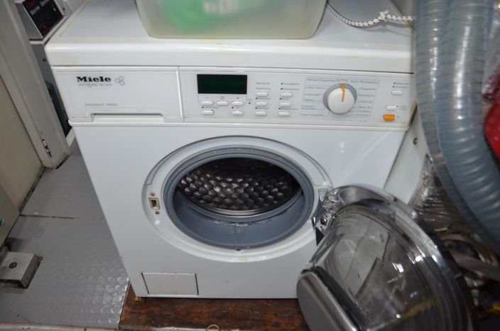 8035871 20211011041925356 1 XLARGE