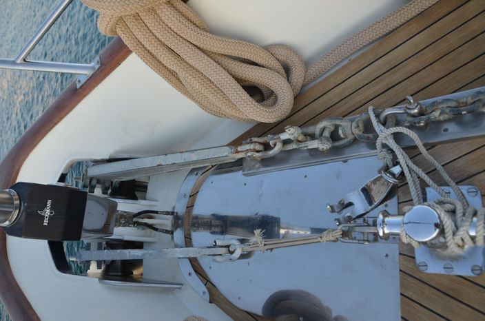 8035871 20211011041944987 1 XLARGE