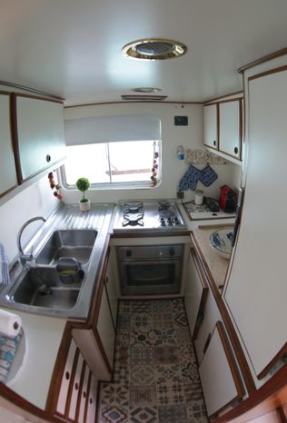 9231791 20240216031147529 1 XLARGE