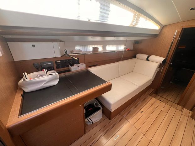 9288910 20240306102224918 1 XLARGE